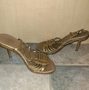 8 Aldo Y2K gold bohemian heeled sandals (fits more like a 7.5)